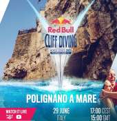 Il cuore del ''Red bull Cliff Diving'' torna a battere sulle scogliere di Polignano a Mare.